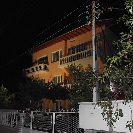 Family Hotel Velevi Welingrad Exterior foto