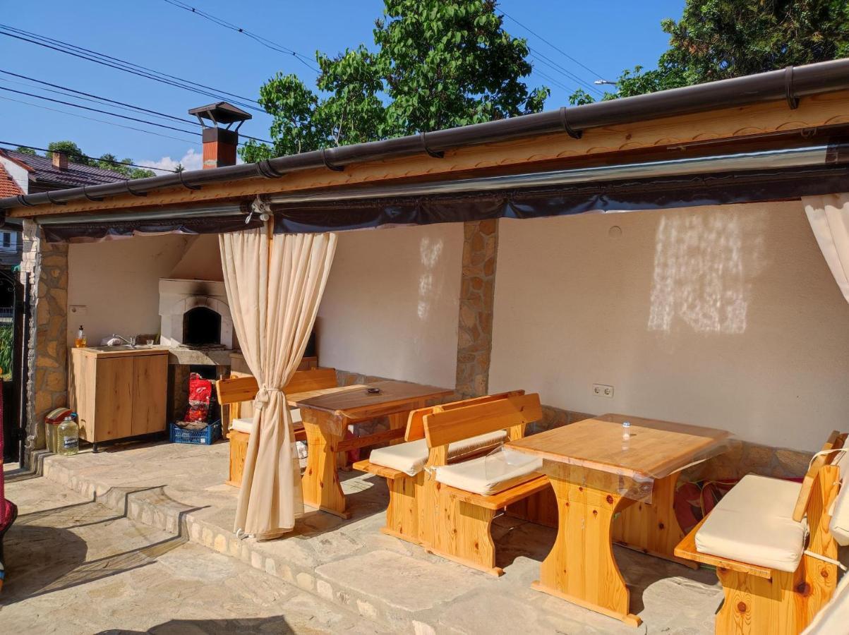 Family Hotel Velevi Welingrad Exterior foto
